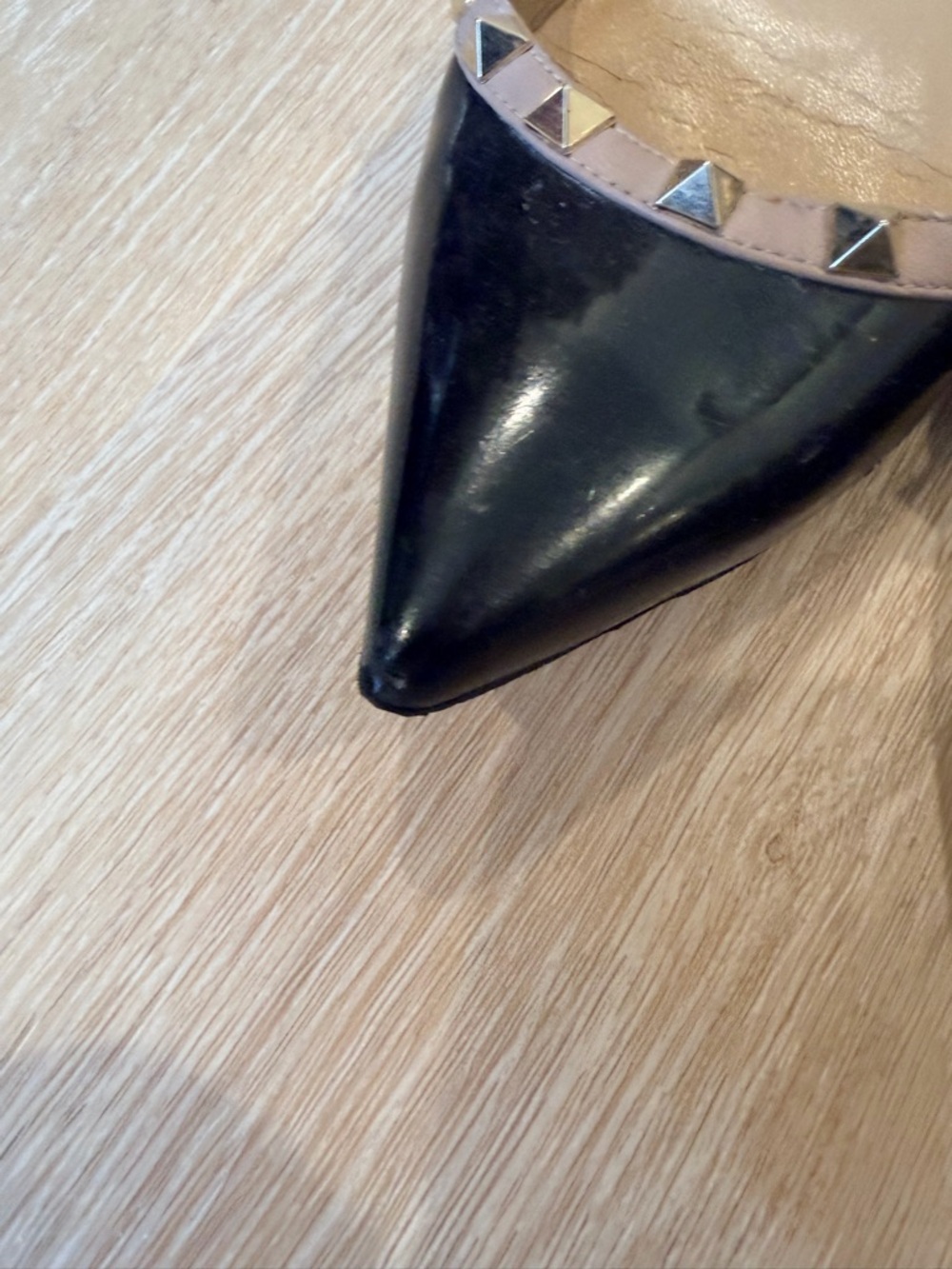 Valentino Black Patent Pointed Toe Rockstud Flats with Nude Trim - Picture 3 of 8